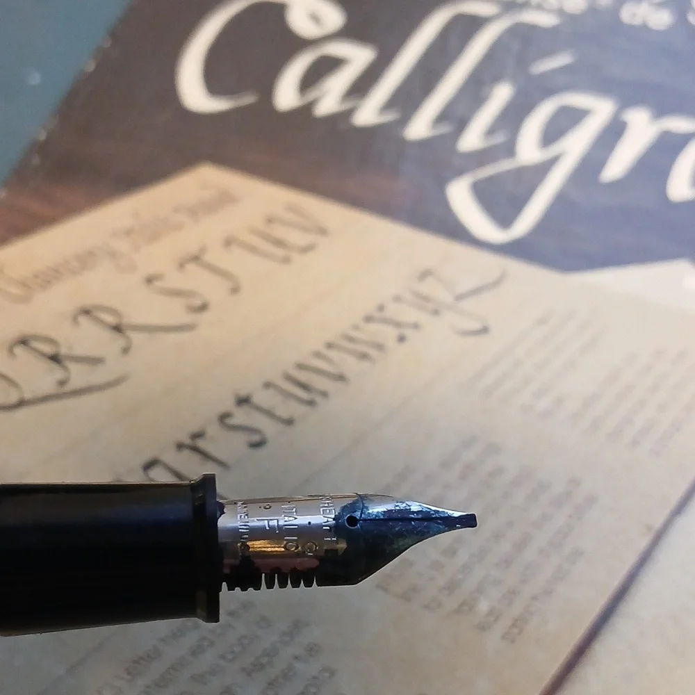 Used Sheaffer Calligraphy Pen Set - Picture 8 of 14